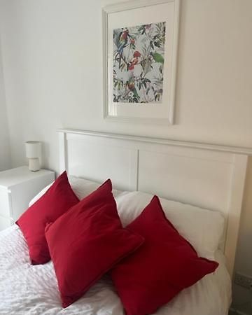 Glenbervie - Beautifully Refurbished, Self-Contained Apartment دنفرملاين المظهر الخارجي الصورة