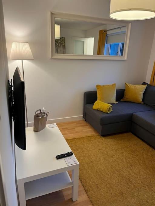 Glenbervie - Beautifully Refurbished, Self-Contained Apartment دنفرملاين المظهر الخارجي الصورة
