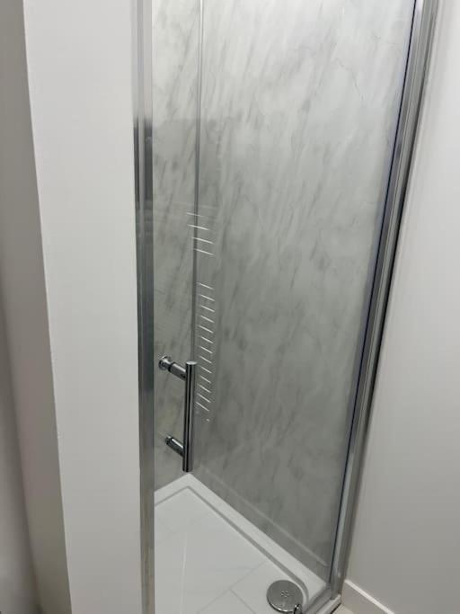 Glenbervie - Beautifully Refurbished, Self-Contained Apartment دنفرملاين المظهر الخارجي الصورة