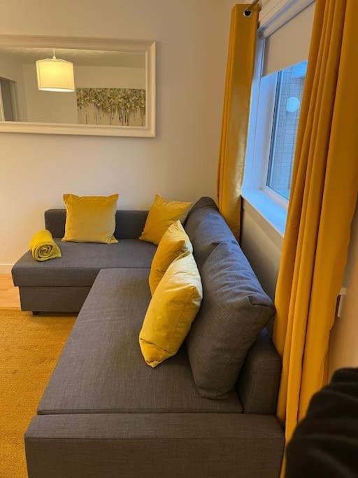 Glenbervie - Beautifully Refurbished, Self-Contained Apartment دنفرملاين المظهر الخارجي الصورة